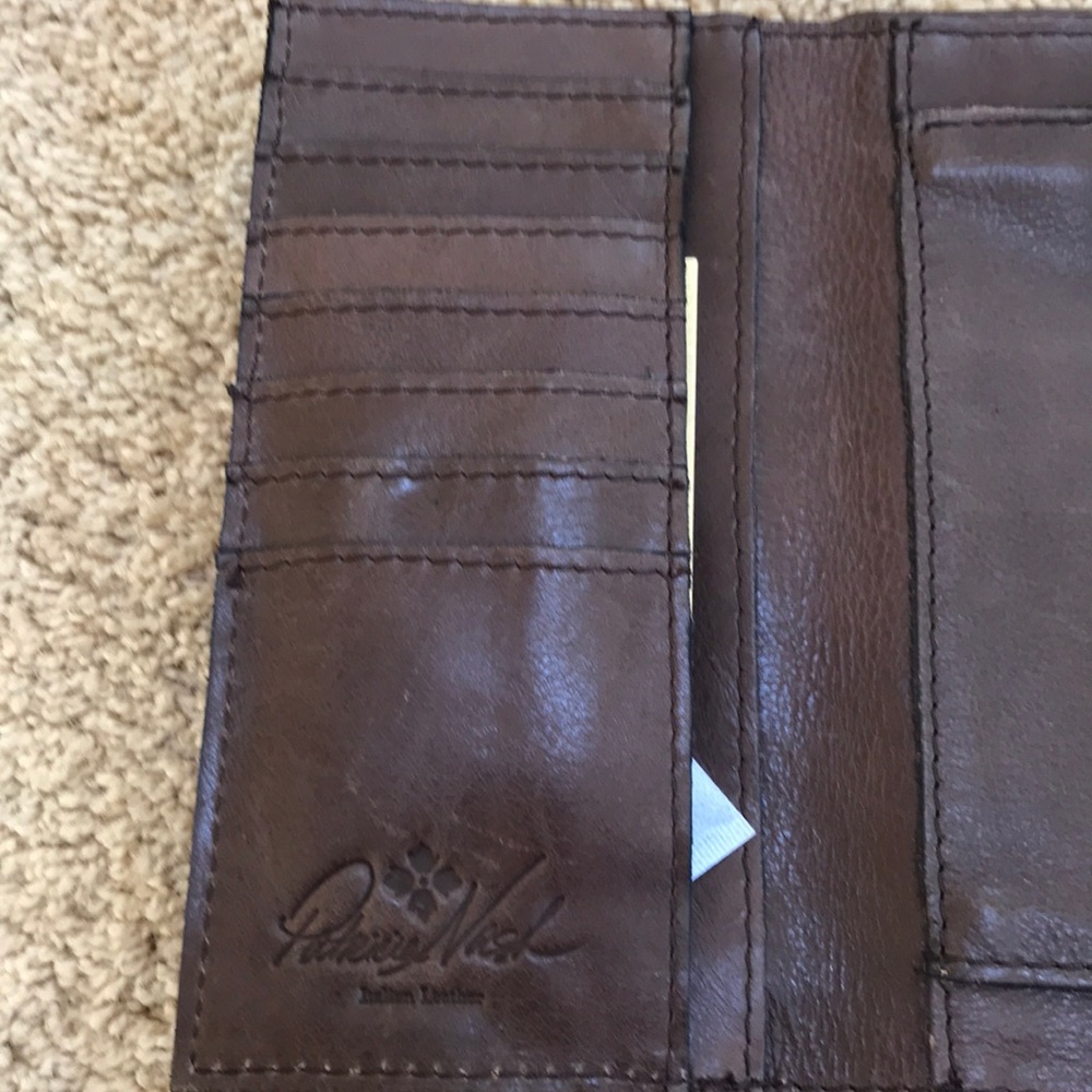 New! Patricia Nash Brown woven wallet - Picture 4 of 8